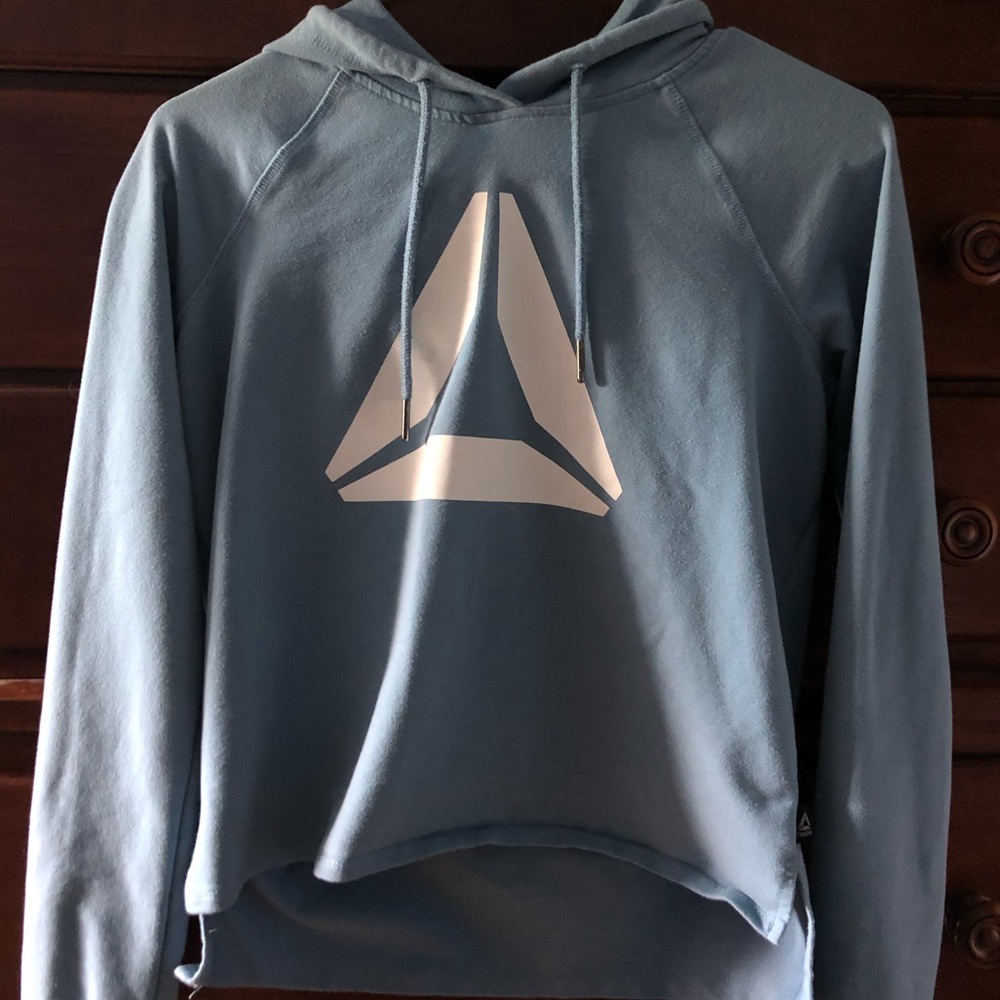 Cropped Reebok Hoodie